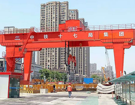 地鐵出渣門(mén)機(jī)